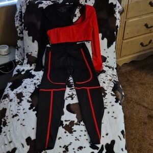 Source Unknown NWOT Black and Red Women's Leggings Set